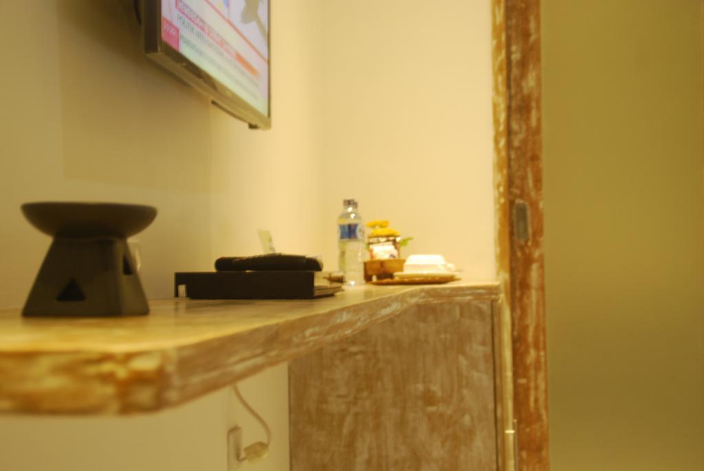 Sugiras Living Hotel Denpasa Buitenkant foto